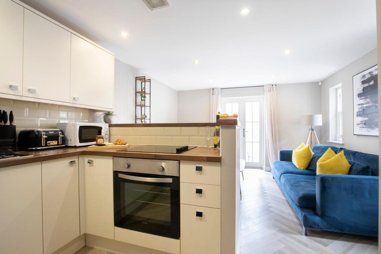 Elliot Oliver - 2 Bedroom Garden Apartment With Parking Челтенхам Экстерьер фото