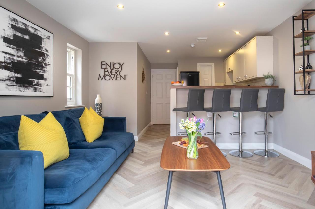 Elliot Oliver - 2 Bedroom Garden Apartment With Parking Челтенхам Экстерьер фото